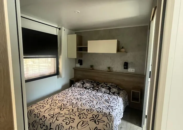 La Carabasse Mobilhome Camping Vias